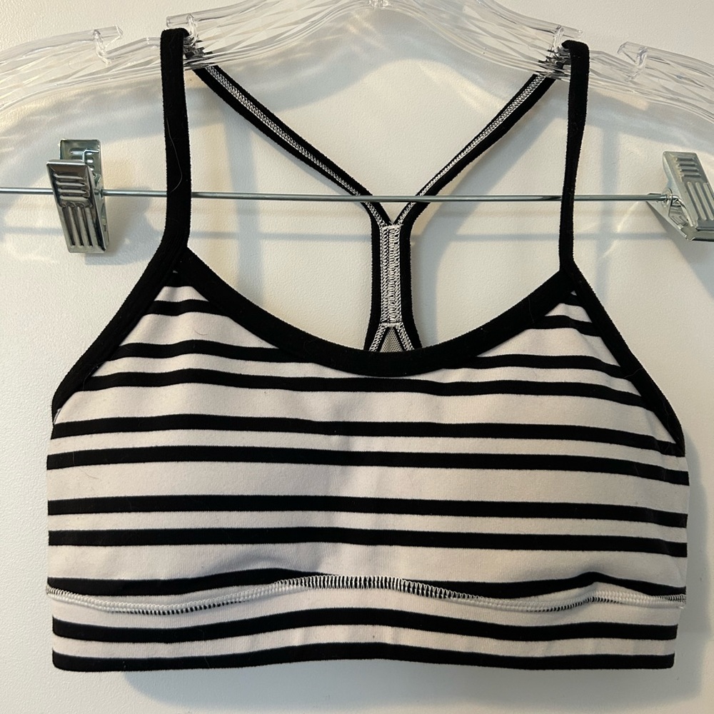 Lululemon Flow Y Bra
